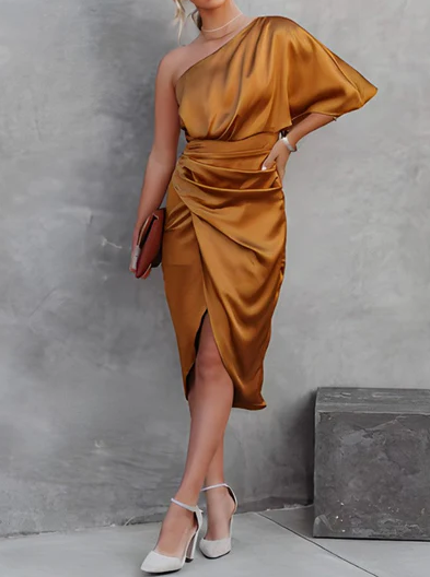 Gracefully Styled Dress for Any Occasion