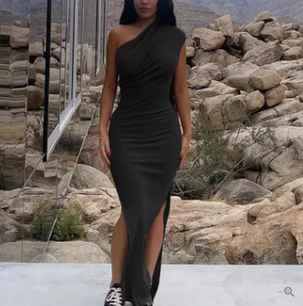 Classic Vintage & Enduringly Stylish Dress