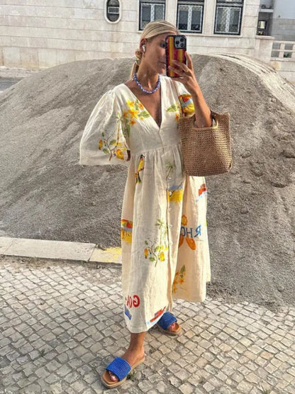 Beautifully Finished Dress in a Timeless Design