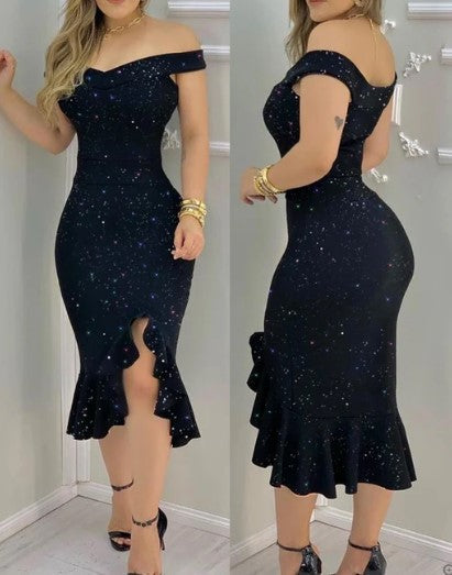 Beautifully Finished Dress in a Timeless Design
