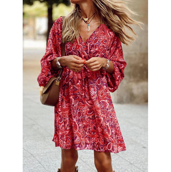 Effortlessly Elegant Dress with a Timeless Design