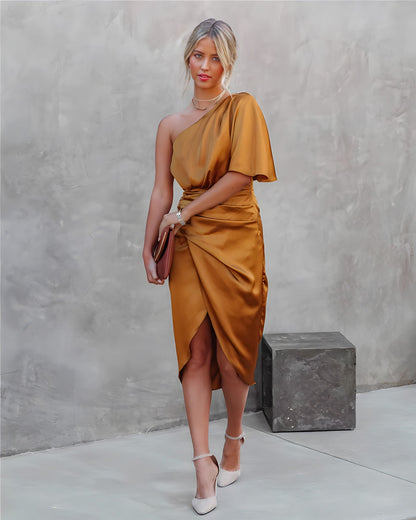 Elegantly Styled Dress for Everyday Wear