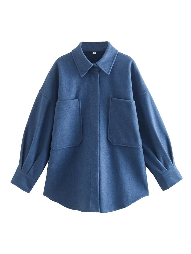 Sophisticated Blouse with a Clean Classic Look