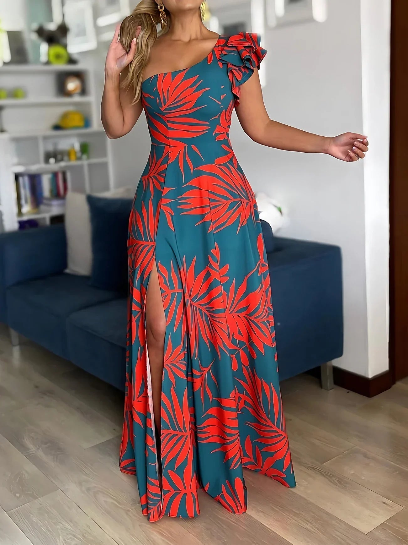 Sophisticated Dress with a Clean Classic Look
