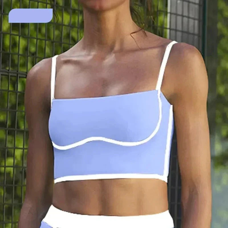 Well Tailored Top with a Graceful Silhouette