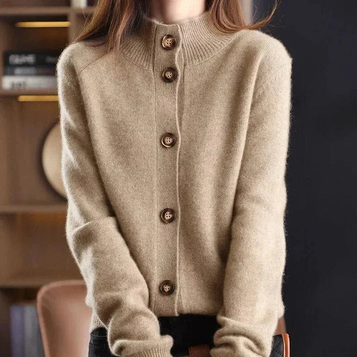 Gracefully Styled Cardigan for Any Occasion