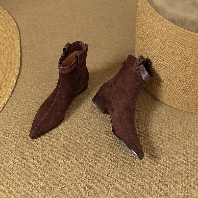 Graceful Orthopedic Boots for Modern Look