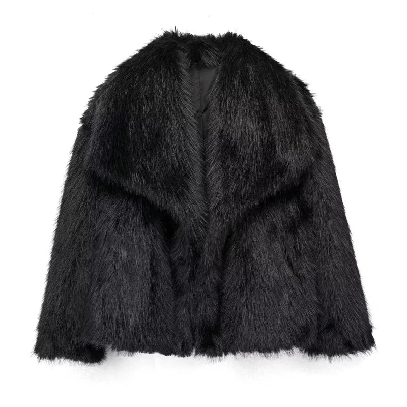 Elegantly Styled Coat for Everyday Wear
