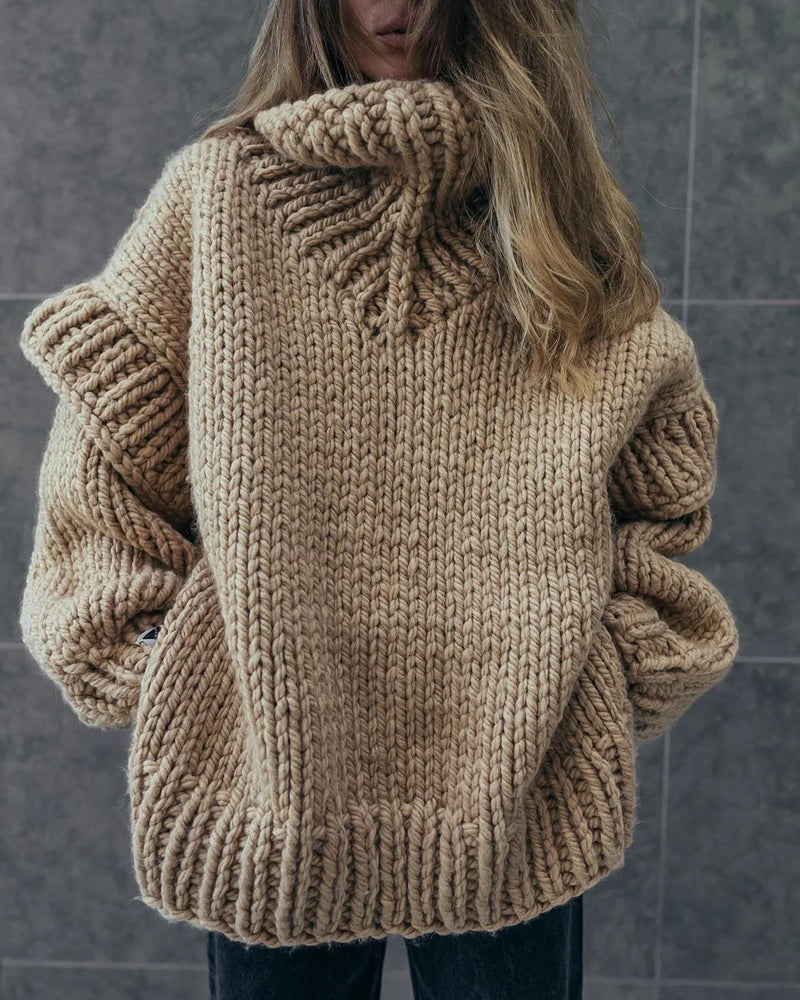Well Tailored Sweater with a Graceful Silhouette