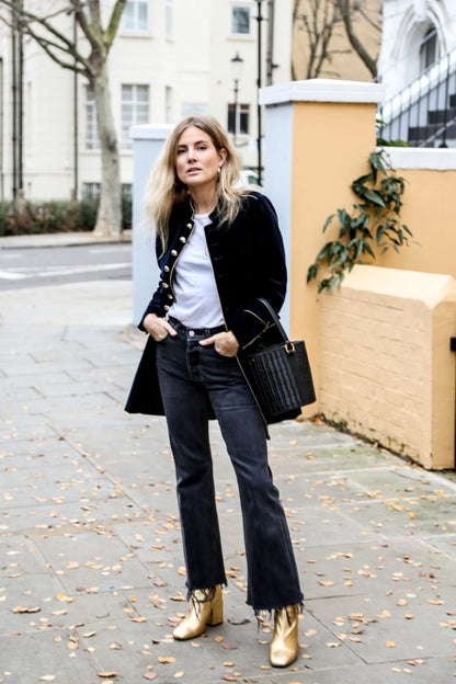 Beautifully Finished Coat in a Timeless Design
