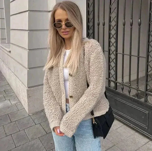 Beautifully Finished Jacket in a Timeless Design
