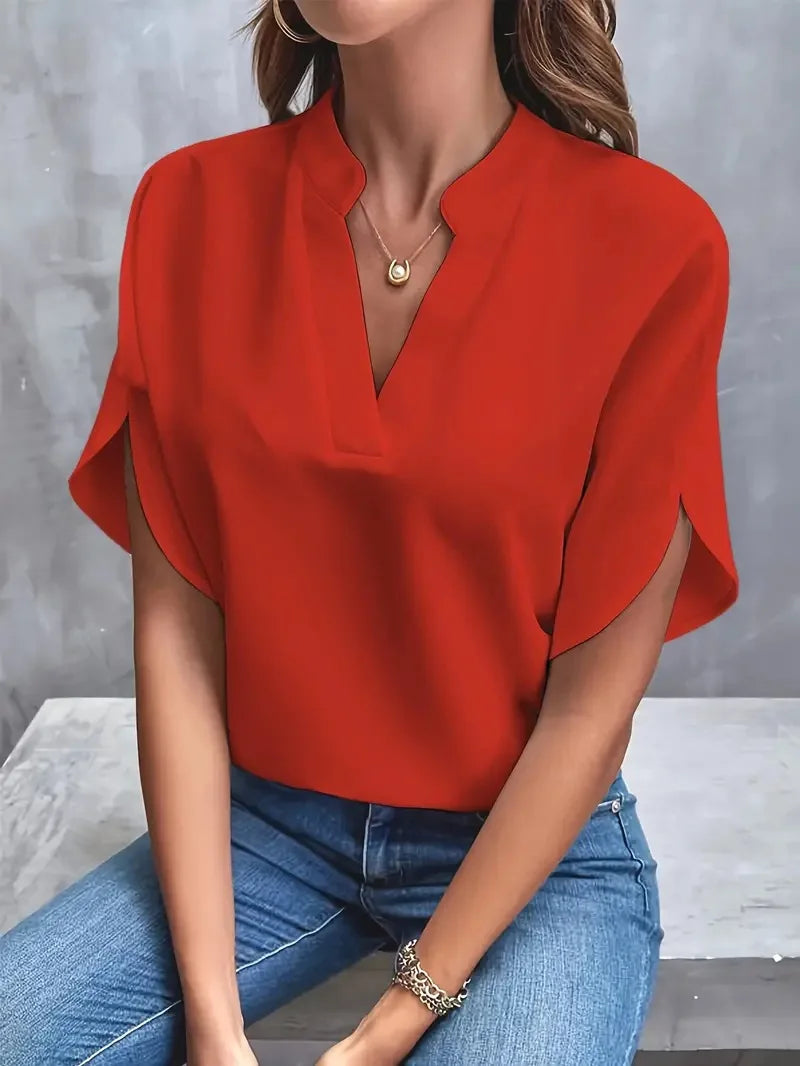 Beautifully Crafted Blouse in a Classic Style