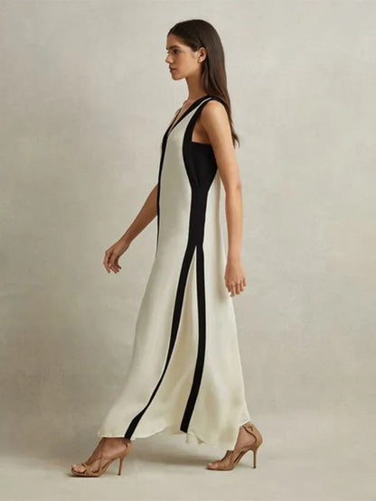 Effortlessly Elegant Garment with a Timeless Design