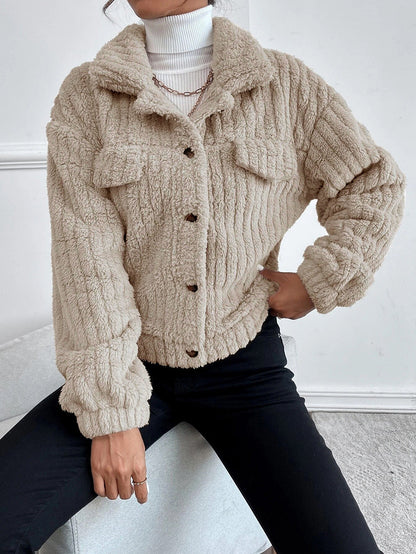 Elegantly Styled Jacket for Everyday Wear