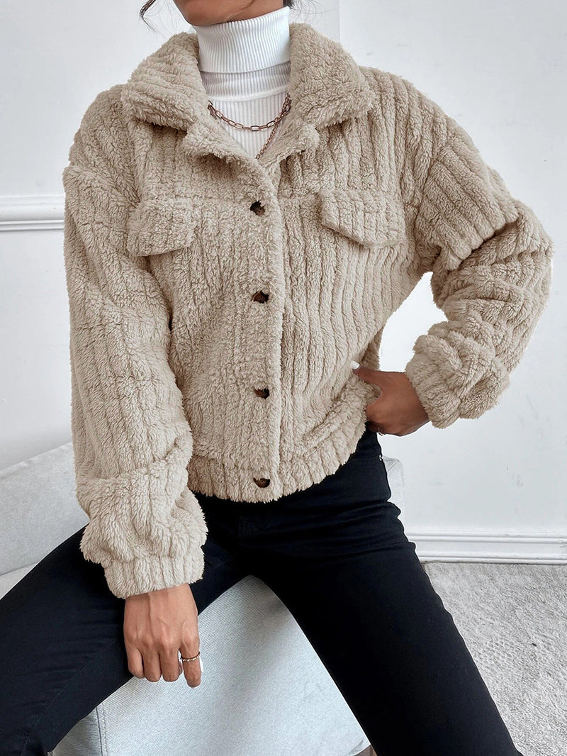 Elegantly Styled Jacket for Everyday Wear