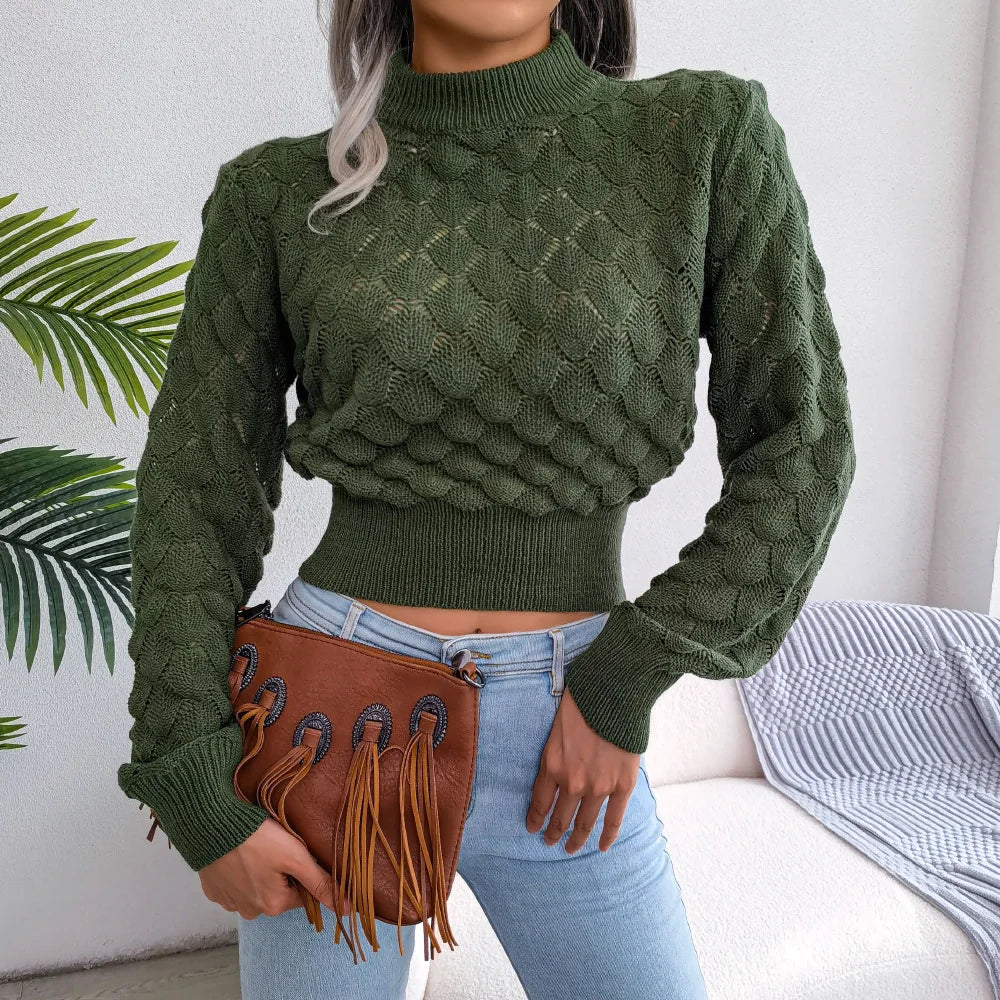 Well Tailored Top with a Graceful Silhouette