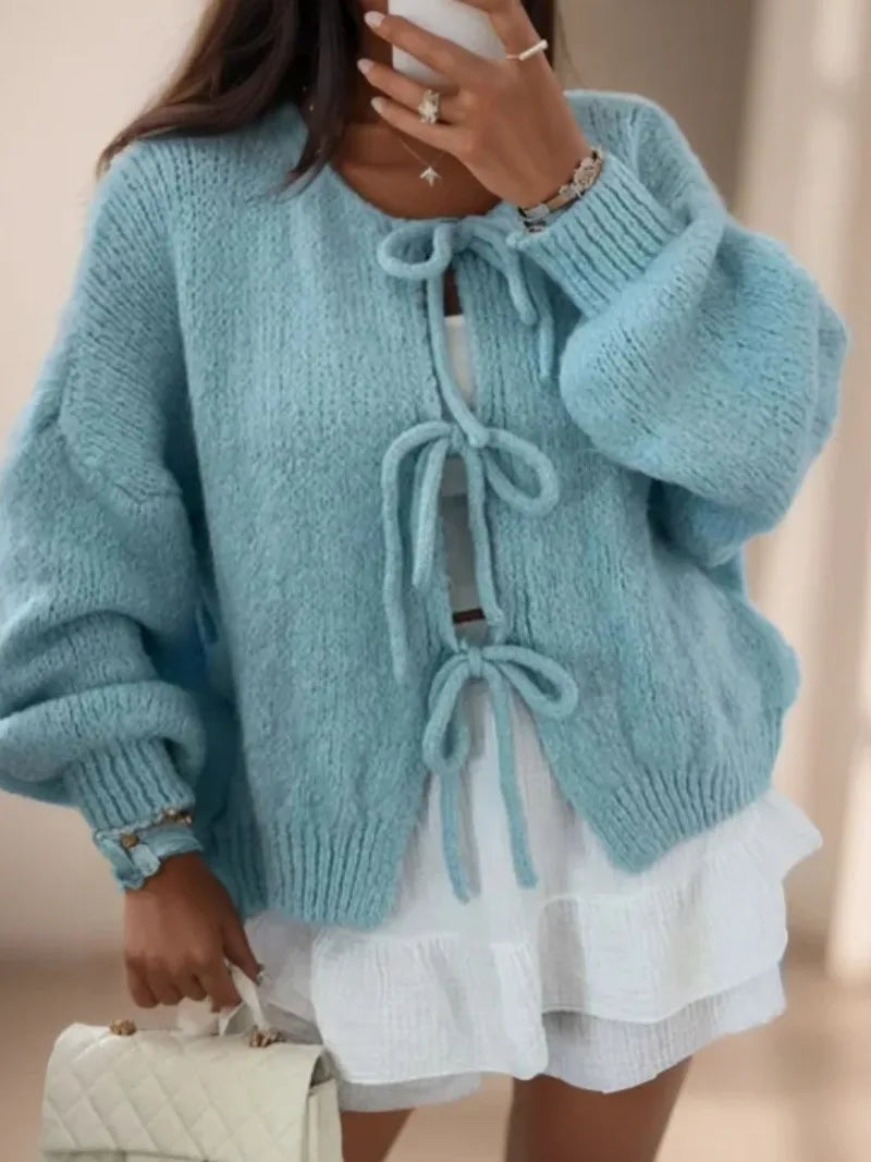 Effortlessly Elegant Cardigan with a Timeless Design