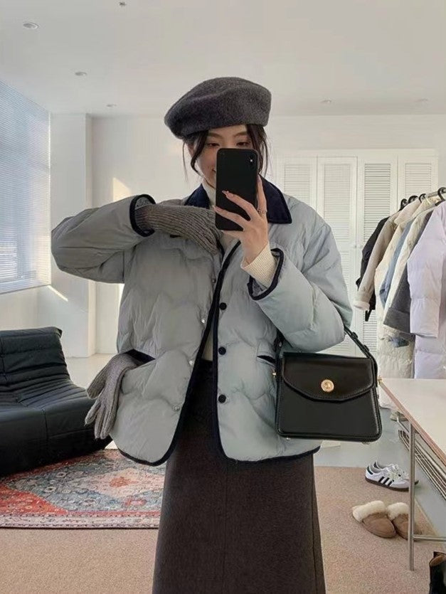 Effortlessly Elegant Coat with a Timeless Design