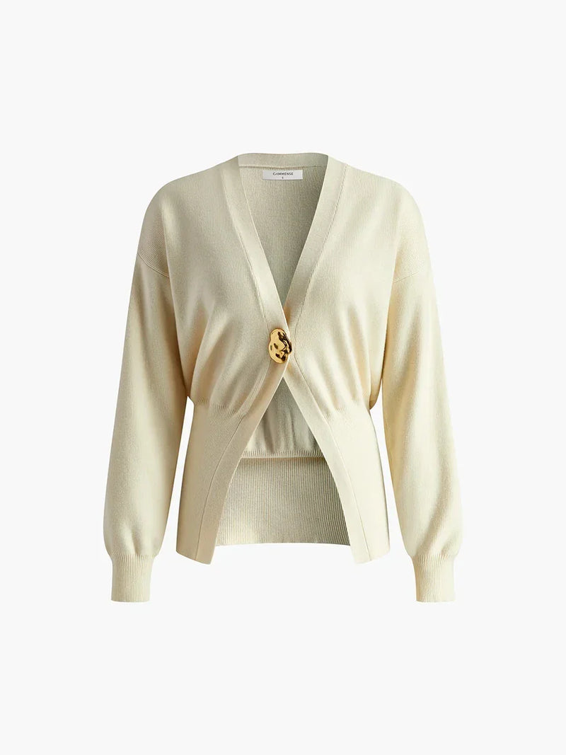 Effortlessly Elegant Sweater with a Timeless Design