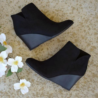 Gracefully Styled Garment for Any Occasion