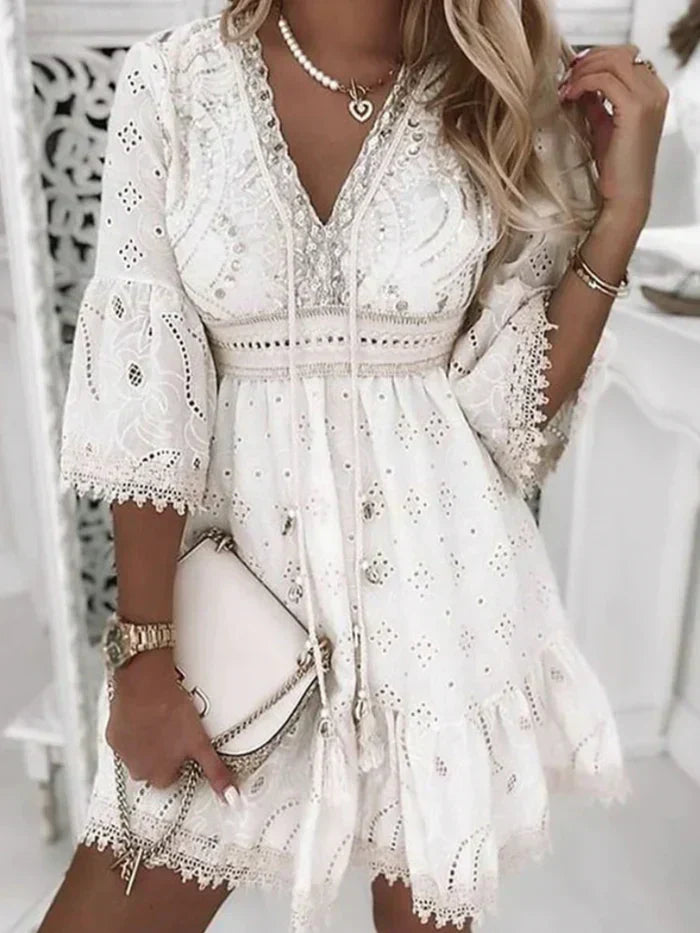 Well Tailored Dress with a Graceful Silhouette
