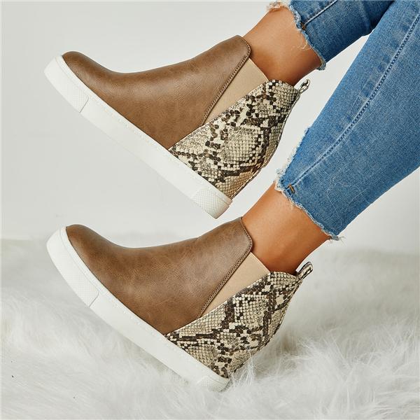 Graceful Orthopedic Boots for Modern Look