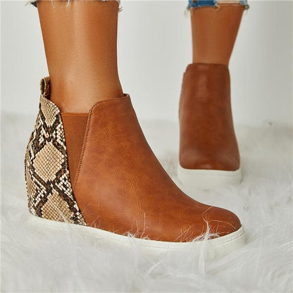 Graceful Orthopedic Boots for Modern Look