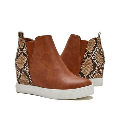 Graceful Orthopedic Boots for Modern Look