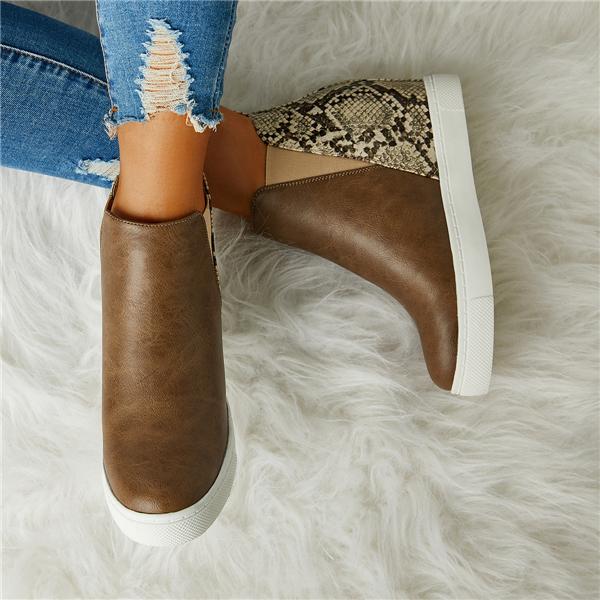 Graceful Orthopedic Boots for Modern Look