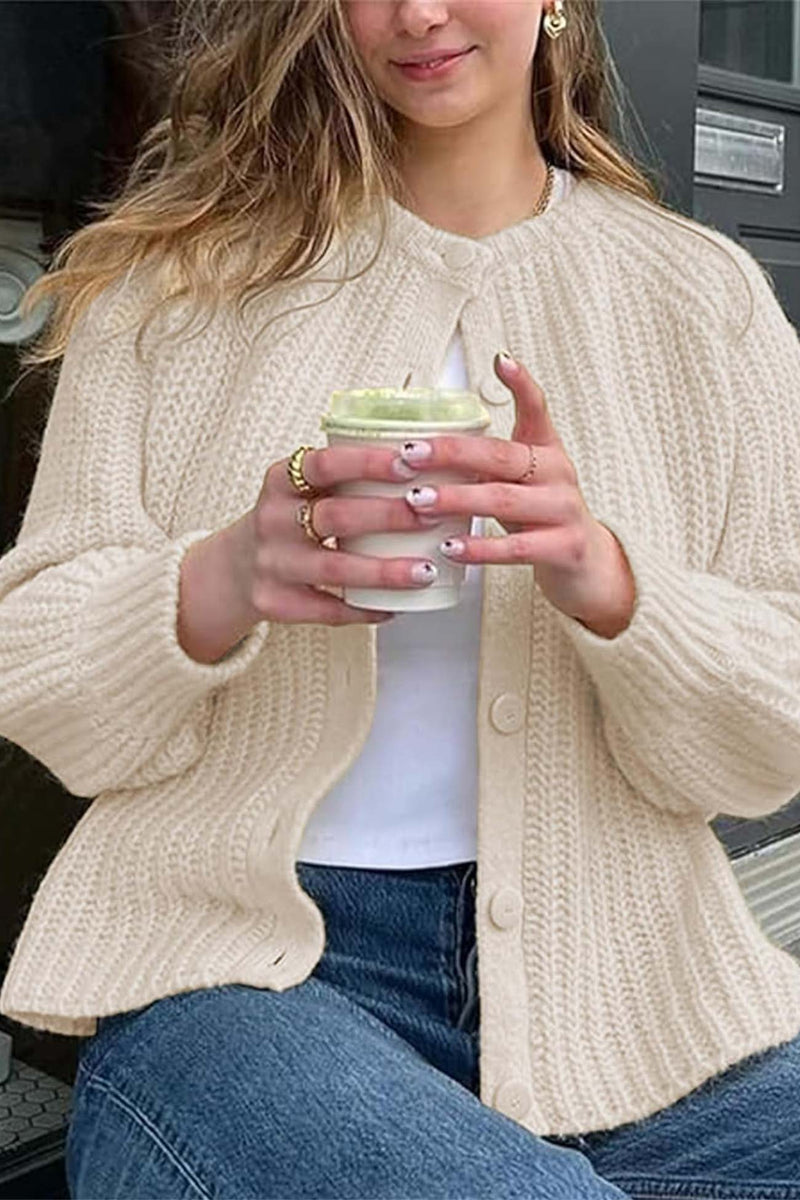 Elegantly Styled Cardigan for Everyday Wear
