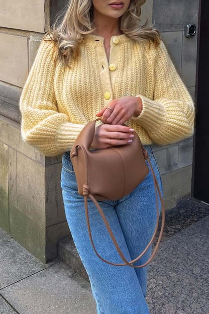 Elegantly Styled Cardigan for Everyday Wear
