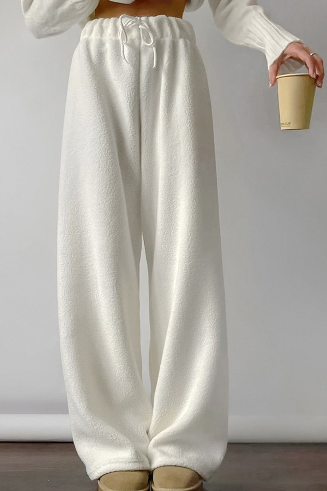 Sophisticated Trousers with a Clean Classic Look