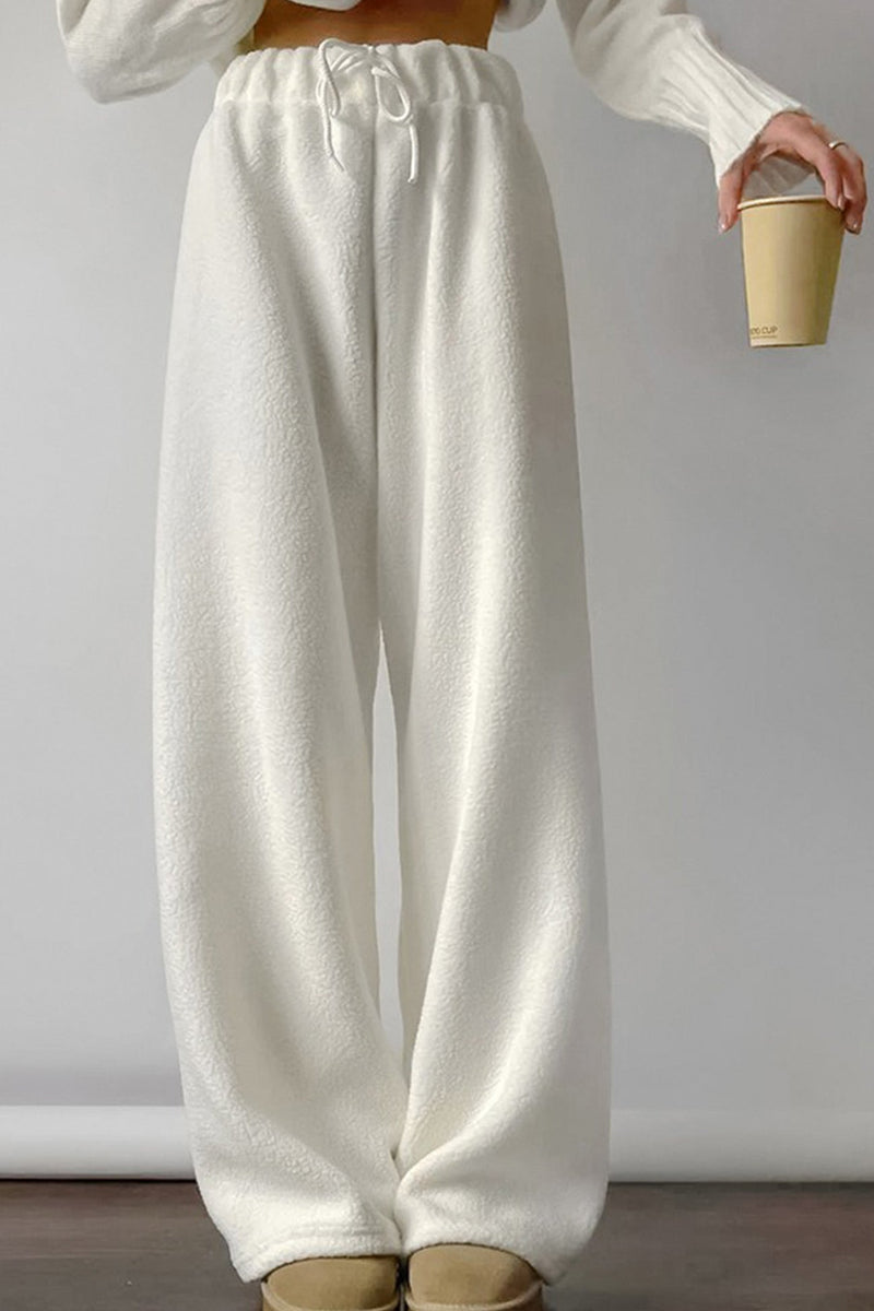 Sophisticated Trousers with a Clean Classic Look