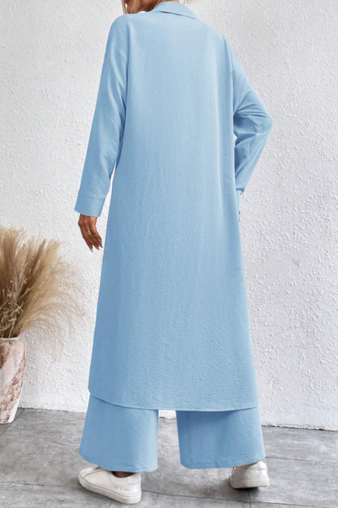 Effortlessly Elegant Shirt with a Timeless Design