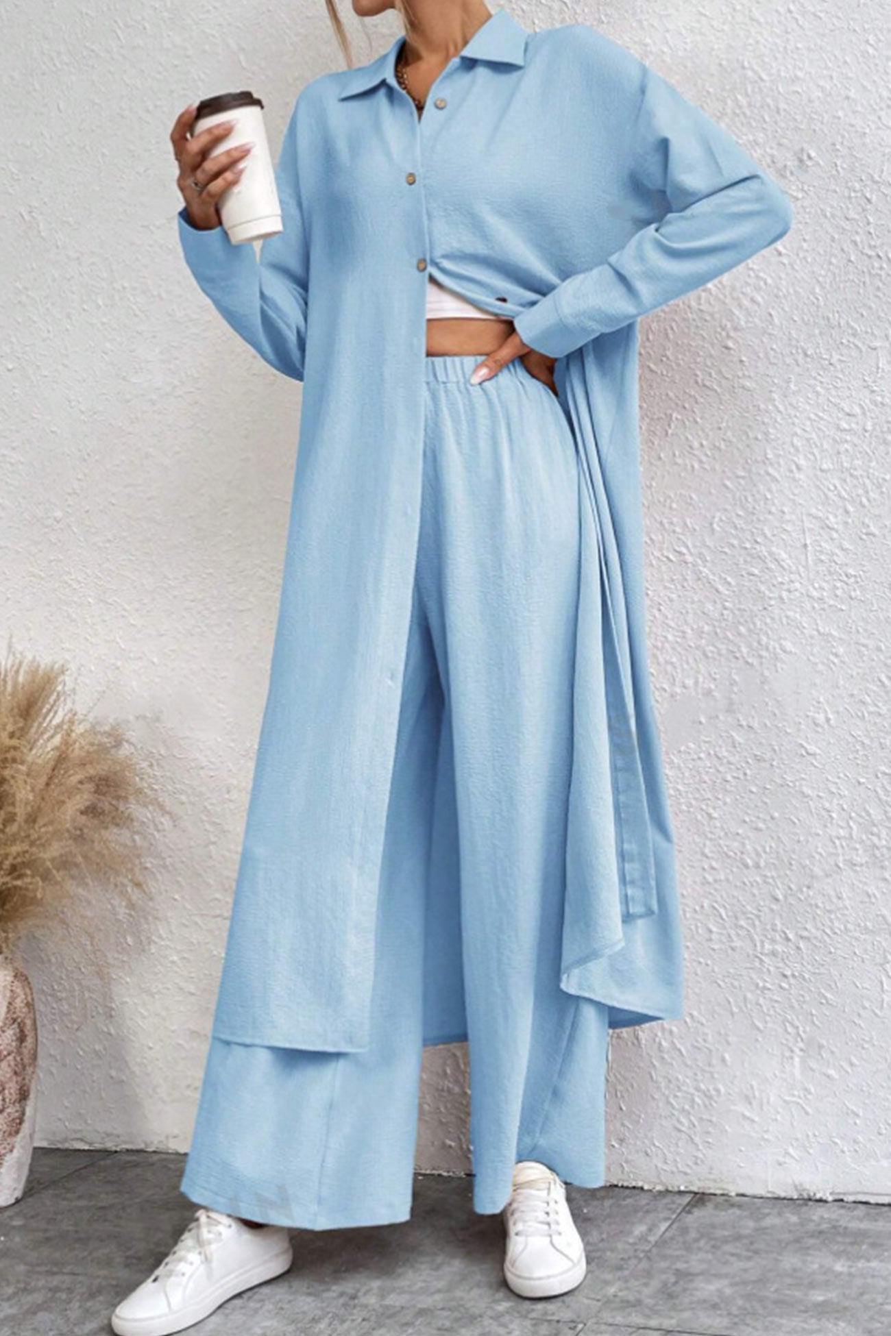 Effortlessly Elegant Shirt with a Timeless Design