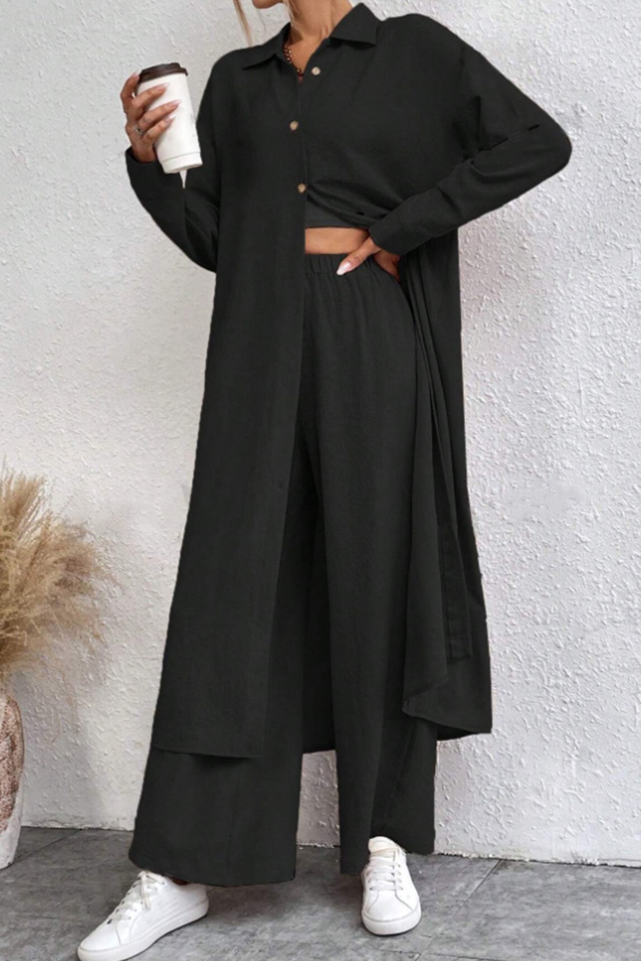 Effortlessly Elegant Shirt with a Timeless Design