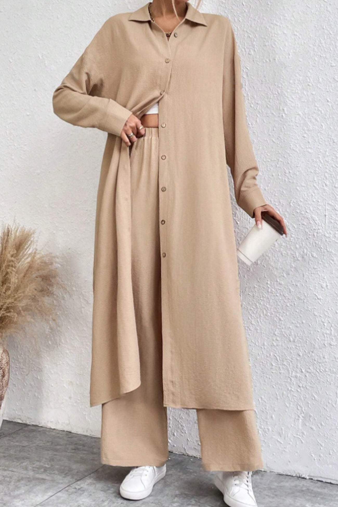 Effortlessly Elegant Shirt with a Timeless Design
