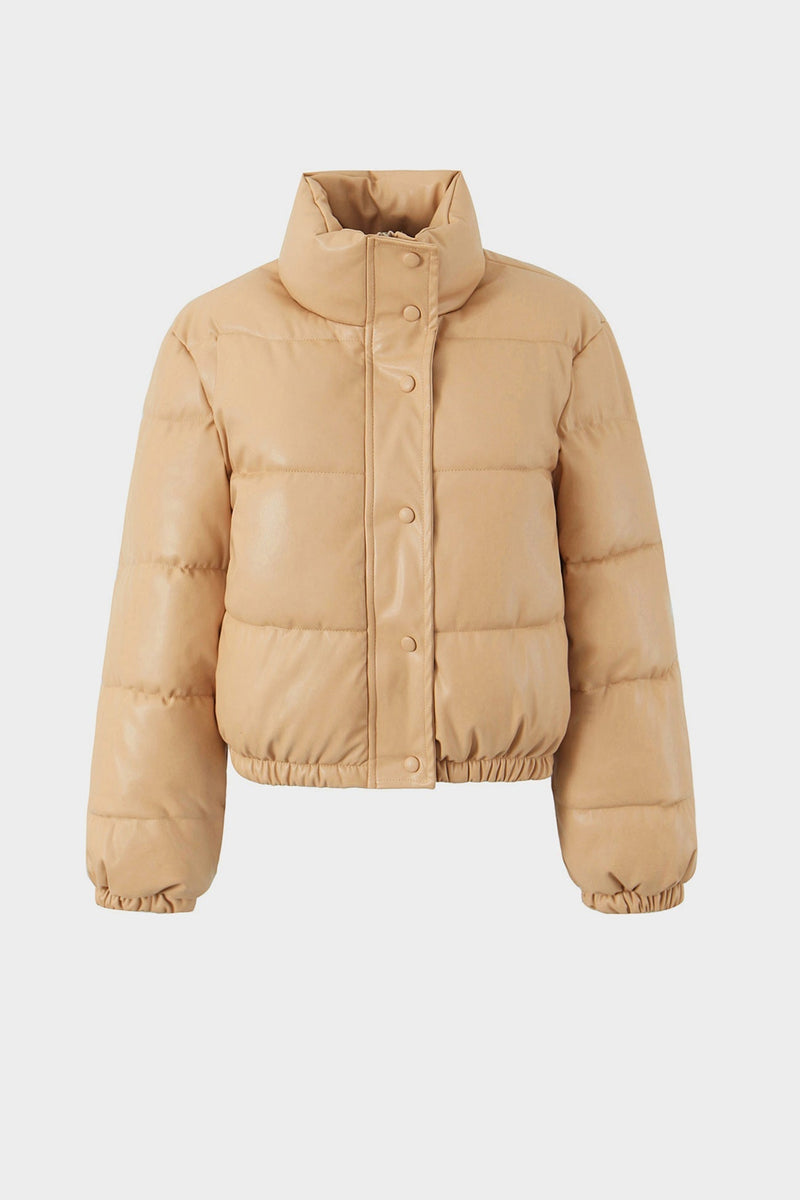 Effortlessly Elegant Jacket with a Timeless Design