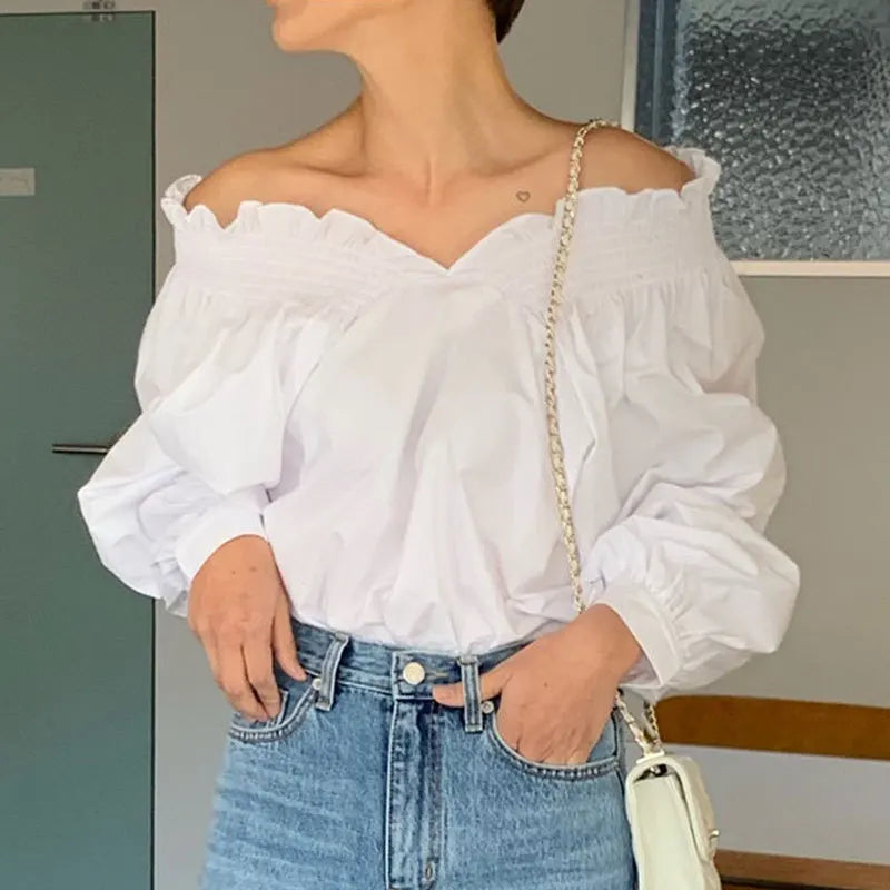 Effortlessly Elegant Blouse with a Timeless Design