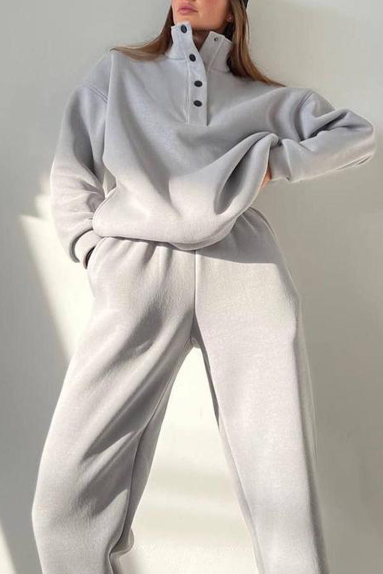 Well Tailored Shirt with a Graceful Silhouette