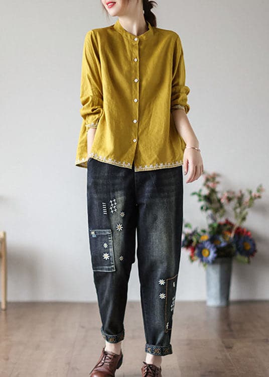 Effortlessly Elegant Top with a Timeless Design