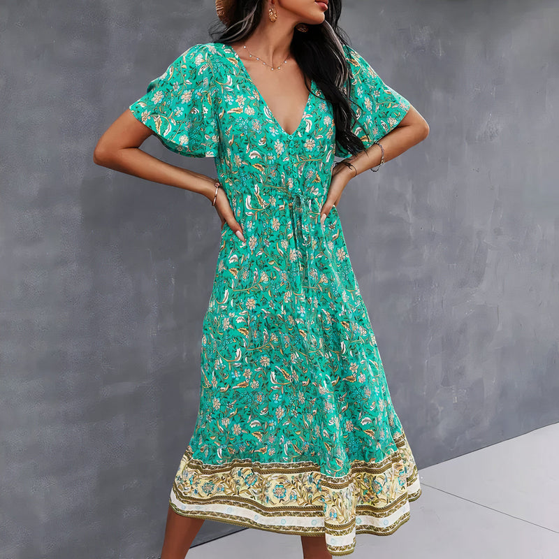 Sophisticated Dress with a Clean Classic Look