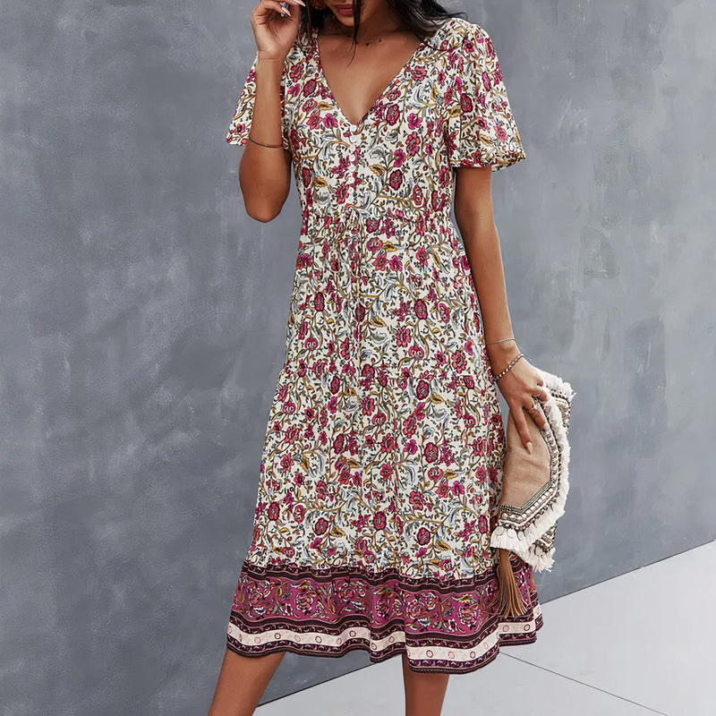 Sophisticated Dress with a Clean Classic Look