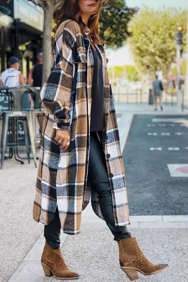 Sophisticated Coat with a Clean Classic Look