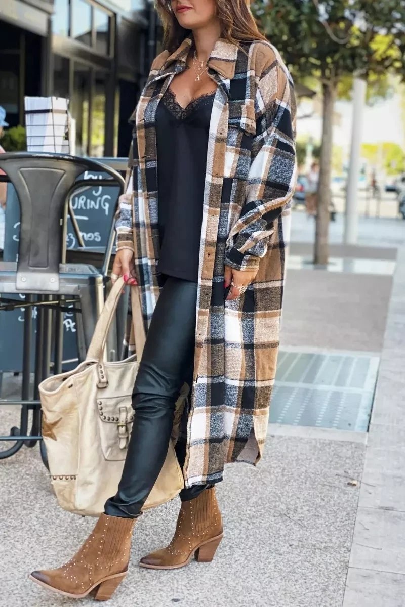 Sophisticated Coat with a Clean Classic Look