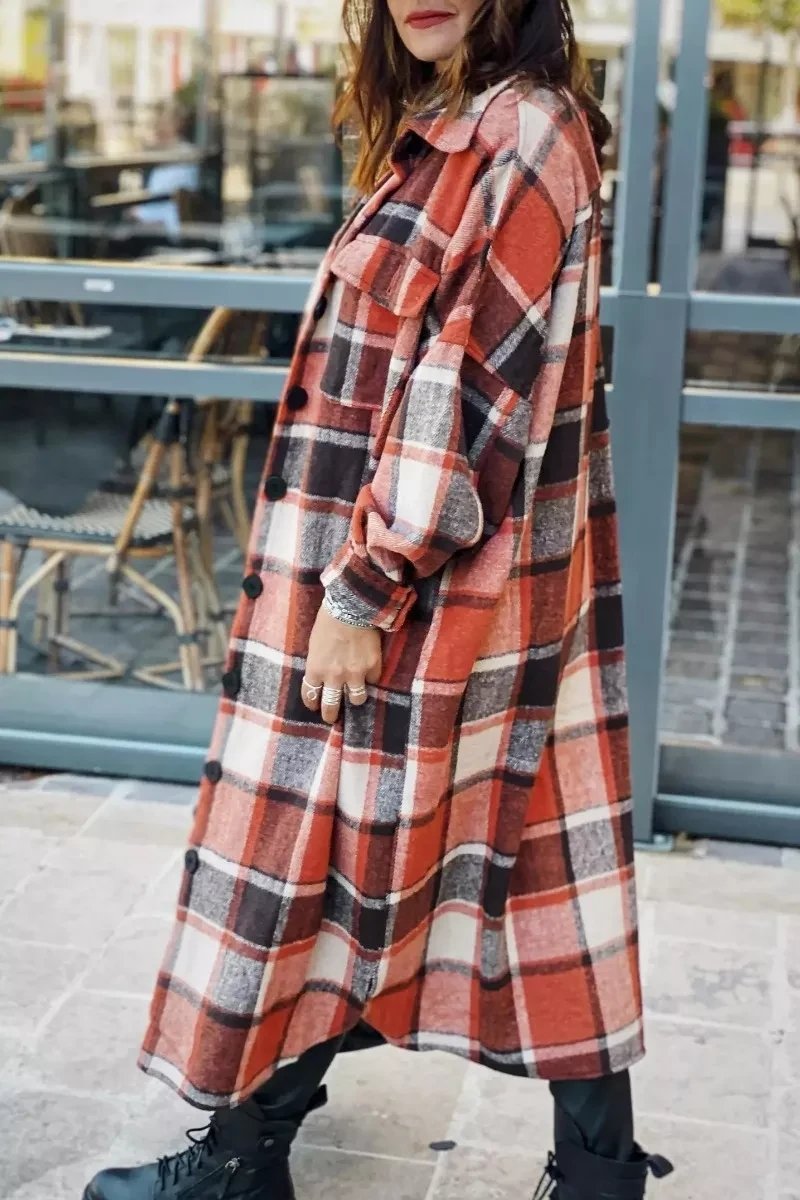 Sophisticated Coat with a Clean Classic Look