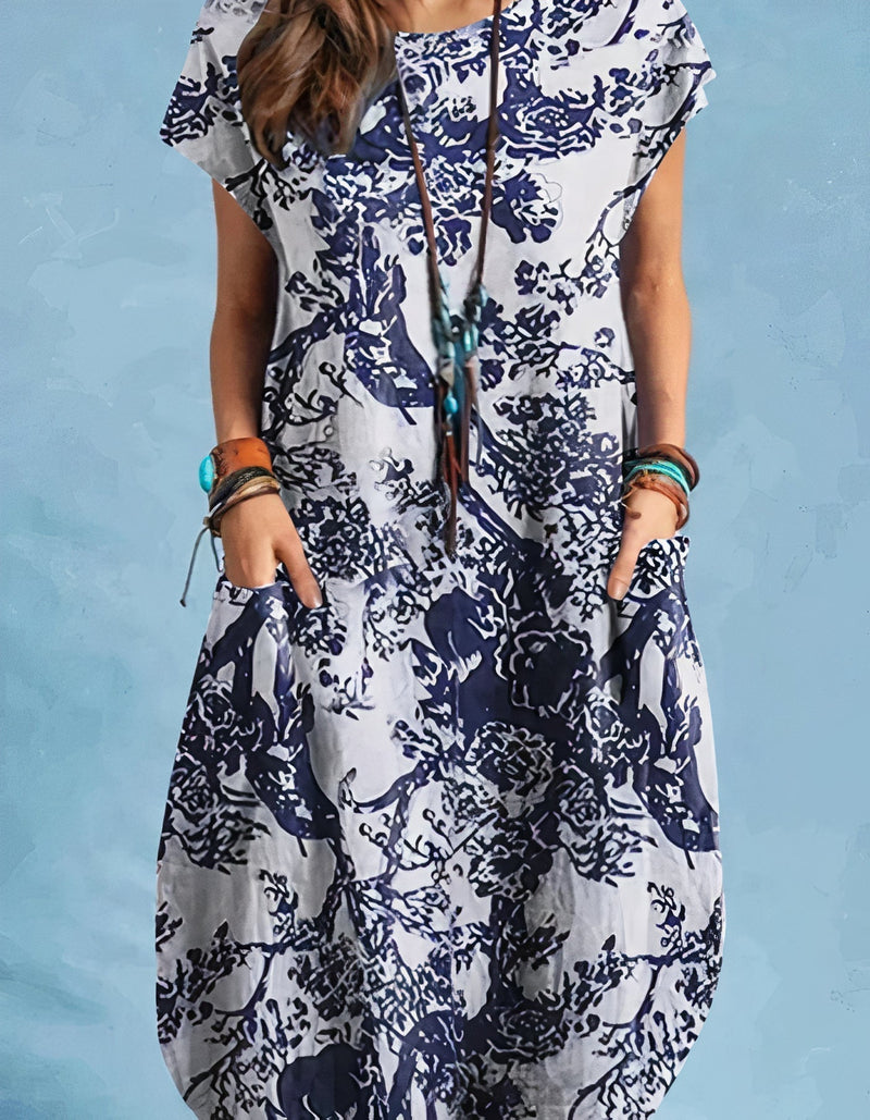 Classic Vintage Dress with a Flattering Fit