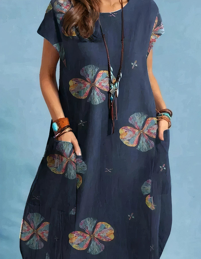 Classic Vintage Dress with a Flattering Fit
