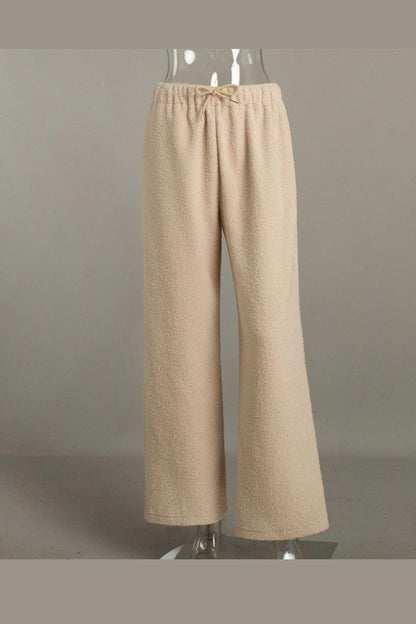 Polished Trousers with an Effortless Classic Look