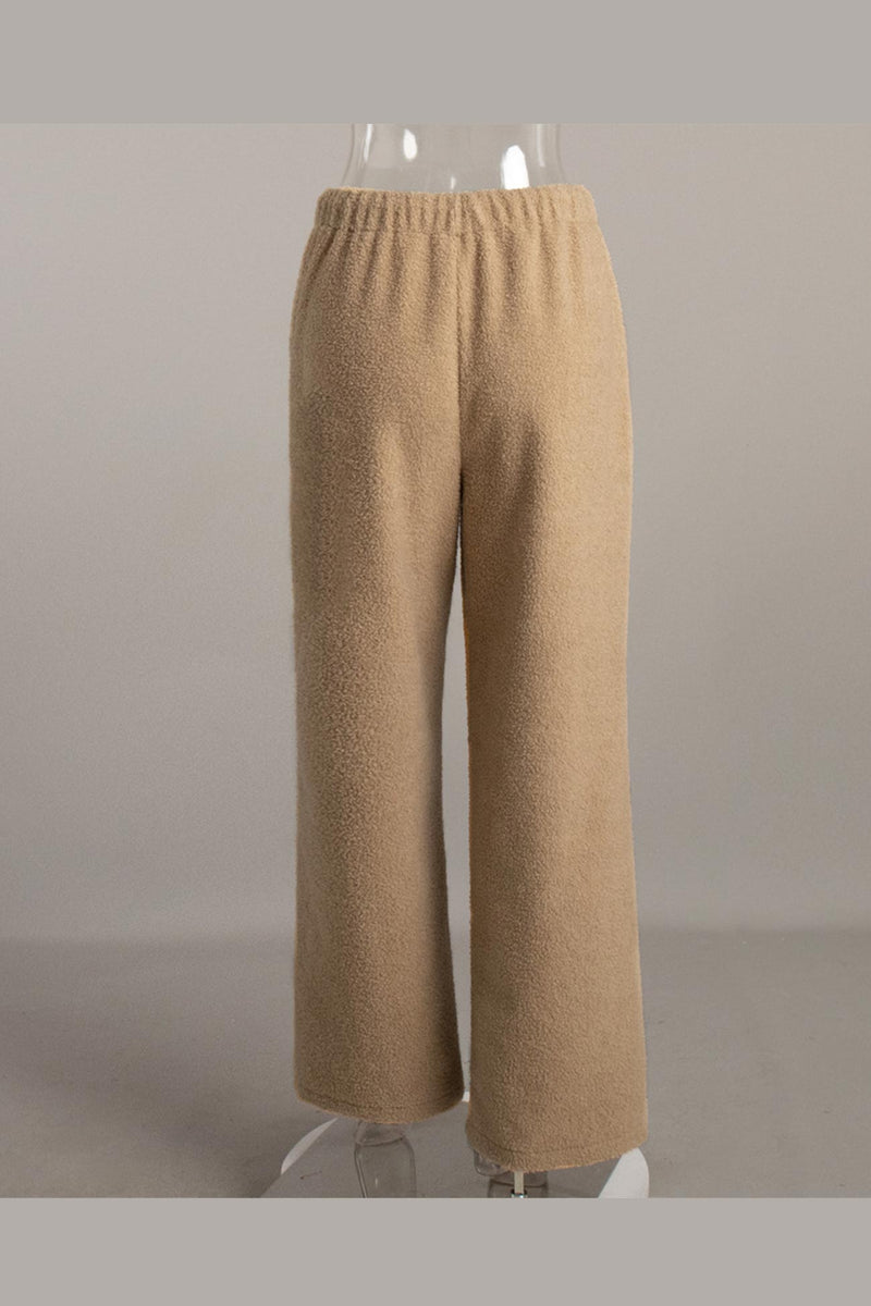 Polished Trousers with an Effortless Classic Look